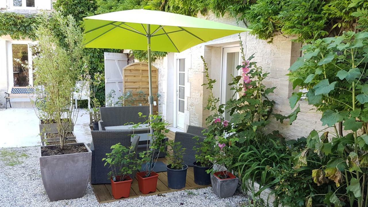 Вилла Liz'A Logis De Charme Saint-Come-de-Fresne Экстерьер фото